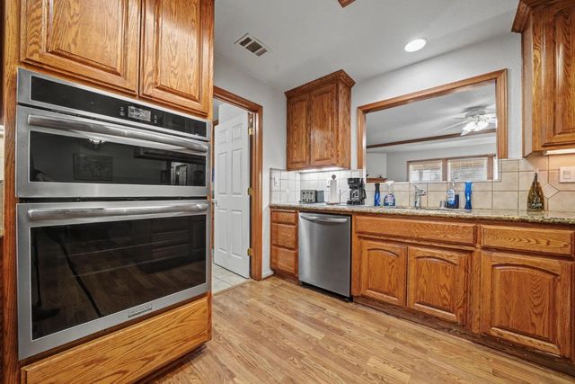 2312 Heinemann Dr, Valley Springs, CA 95252