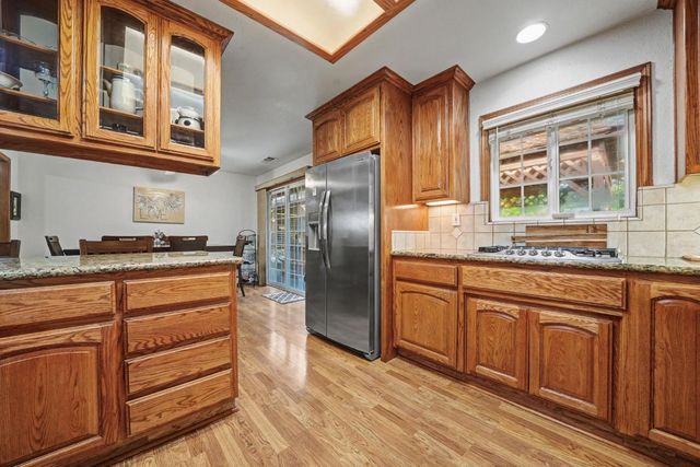 2312 Heinemann Dr, Valley Springs, CA 95252