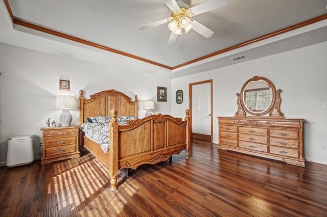 2312 Heinemann Dr, Valley Springs, CA 95252