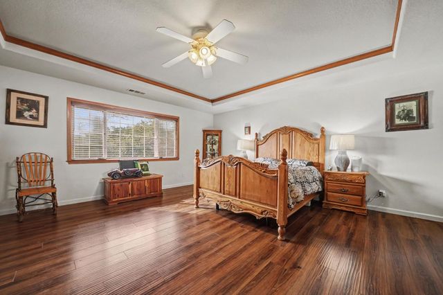 2312 Heinemann Dr, Valley Springs, CA 95252