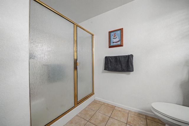 2312 Heinemann Dr, Valley Springs, CA 95252