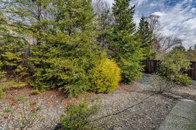 2312 Heinemann Dr, Valley Springs, CA 95252