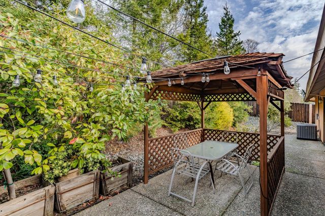 2312 Heinemann Dr, Valley Springs, CA 95252