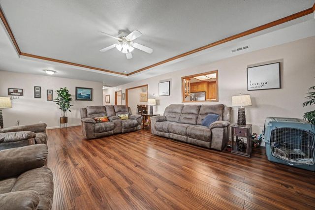 2312 Heinemann Dr, Valley Springs, CA 95252