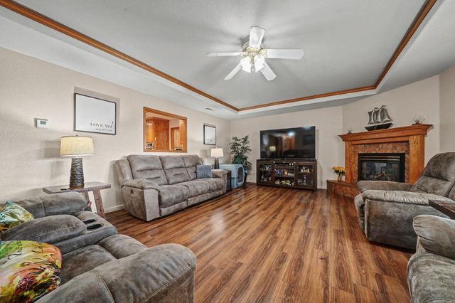 2312 Heinemann Dr, Valley Springs, CA 95252