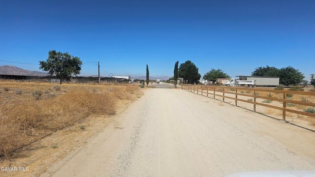 000 E T6, Littlerock, CA 93543