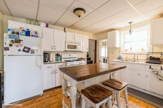 37956 N New York Avenue, Beach Park, IL 60087