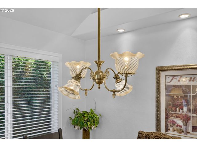1655 Se DOGWOOD Way, Gresham, OR 97080