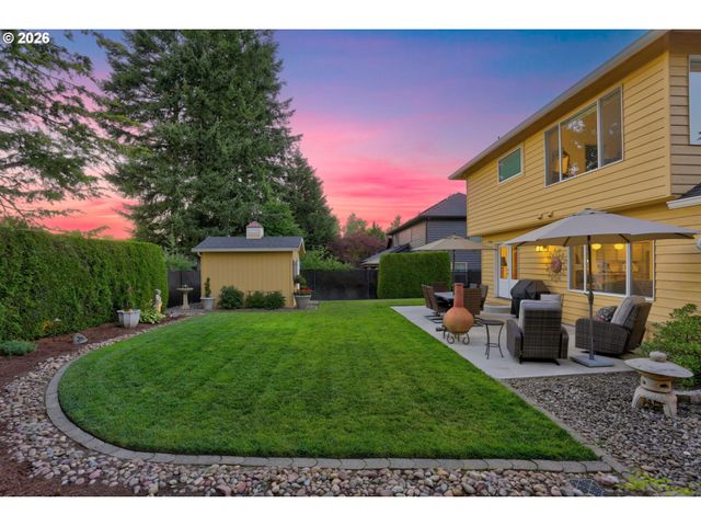 1655 Se DOGWOOD Way, Gresham, OR 97080