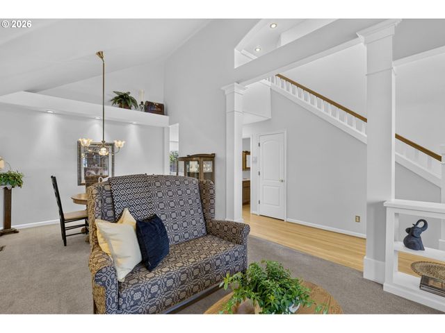1655 Se DOGWOOD Way, Gresham, OR 97080