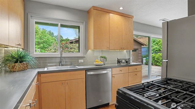 12515 SE 171st Street, Renton, WA 98058