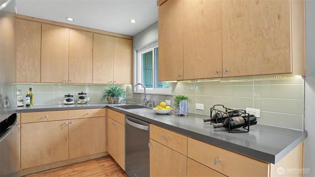 12515 SE 171st Street, Renton, WA 98058
