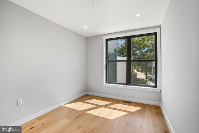 1511 WEST VIRGINIA AVE NE, Washington, DC 20002