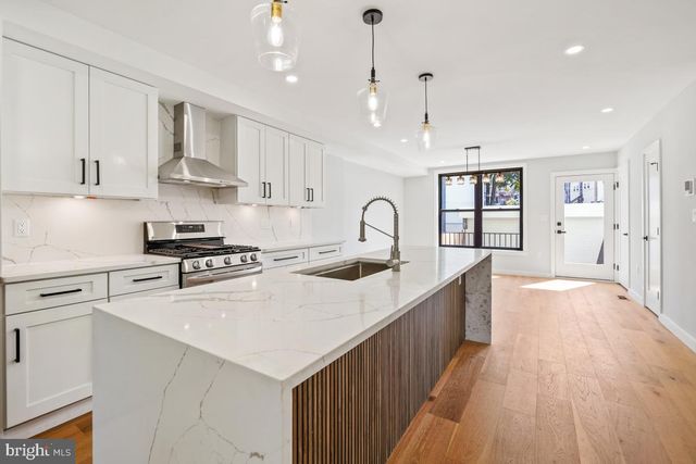 1511 WEST VIRGINIA AVE NE, Washington, DC 20002