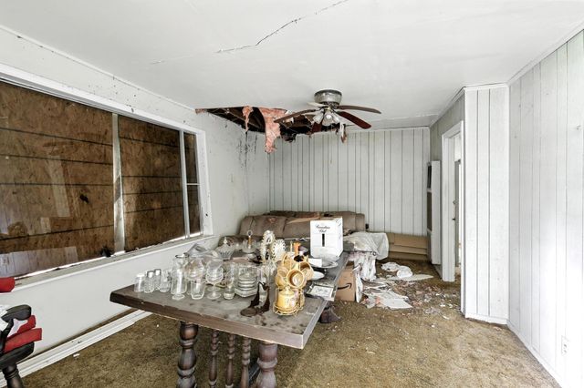 6907 Isla Road, Brookside, TX 77581