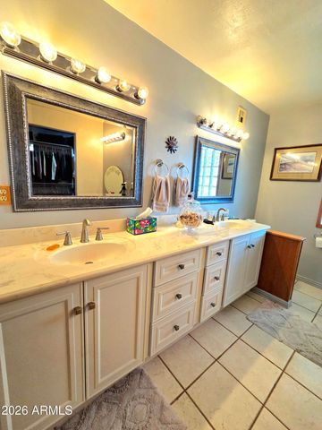 10325 W FLORIADE Drive, Sun City, AZ 85351