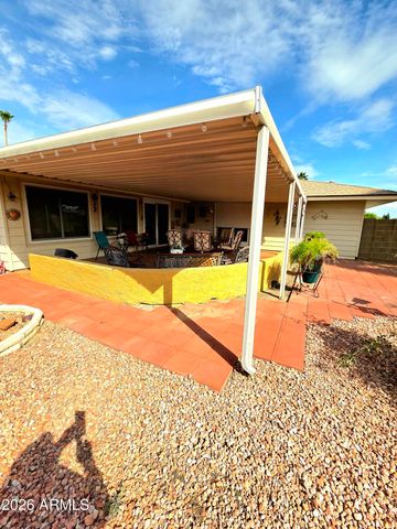 10325 W FLORIADE Drive, Sun City, AZ 85351