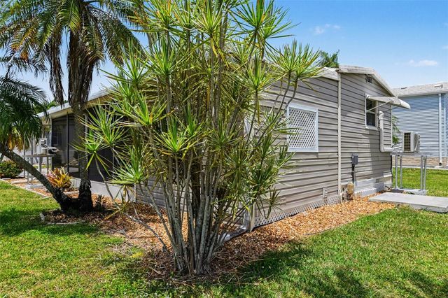 20 HOLLAND DRIVE, Punta Gorda, FL 33950