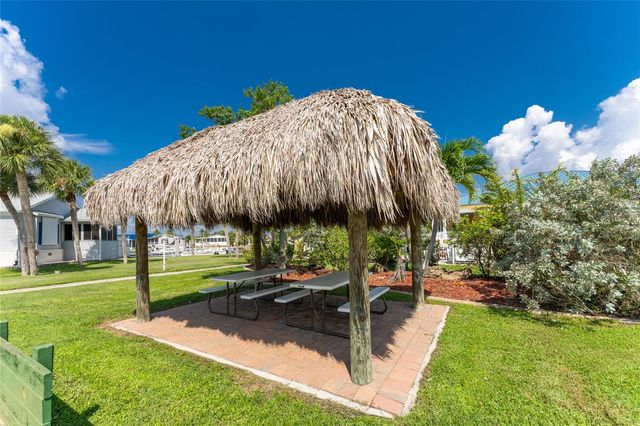 20 HOLLAND DRIVE, Punta Gorda, FL 33950