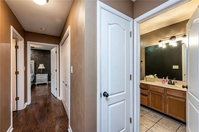2329 Skidmore Rd, Hempfield Twp, PA 15601