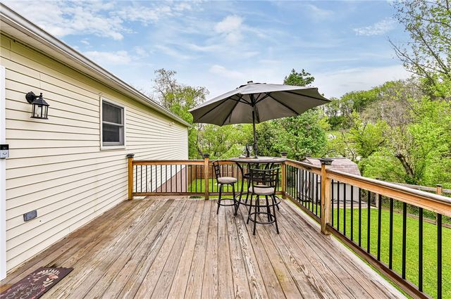 2329 Skidmore Rd, Hempfield Twp, PA 15601