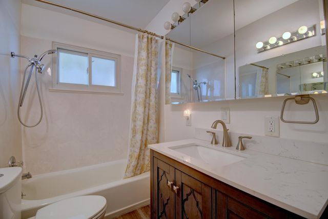 1501 Del Monte Trail SW, Albuquerque, NM 87121