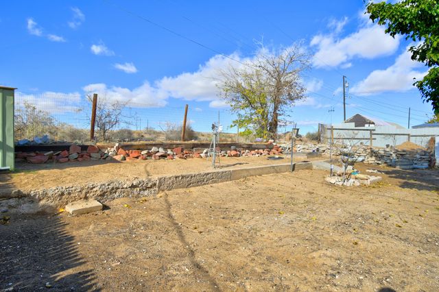 1501 Del Monte Trail SW, Albuquerque, NM 87121