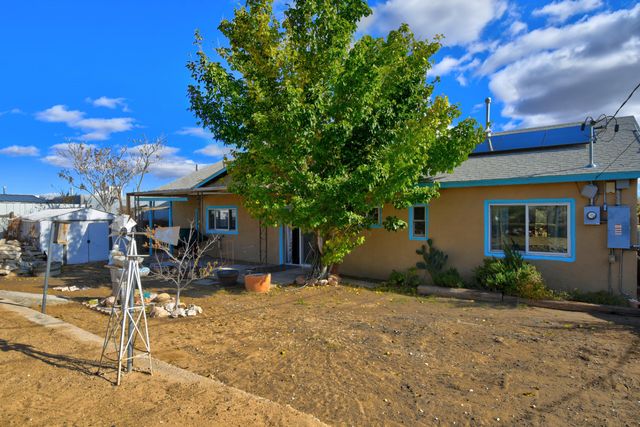 1501 Del Monte Trail SW, Albuquerque, NM 87121