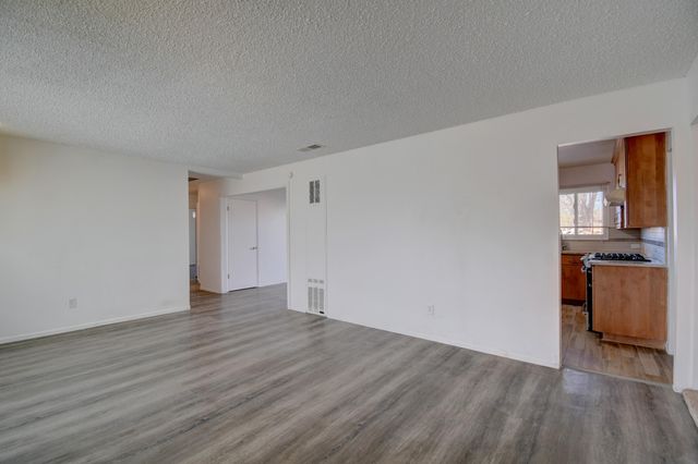 1501 Del Monte Trail SW, Albuquerque, NM 87121