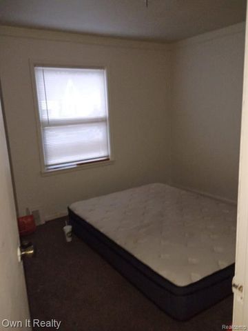 8645 Fielding Street, Detroit, MI 48228