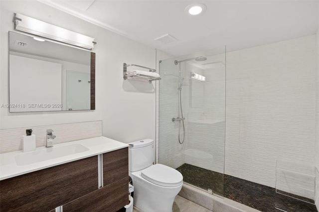 900 4th St 6, Miami Beach, FL 33139