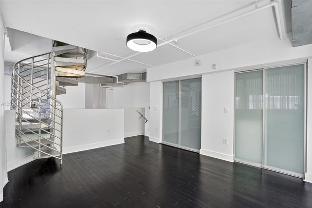 900 4th St 6, Miami Beach, FL 33139