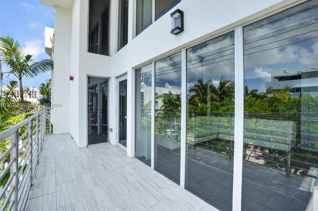 900 4th St 6, Miami Beach, FL 33139