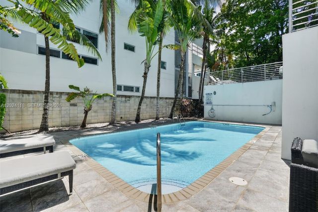 900 4th St 6, Miami Beach, FL 33139
