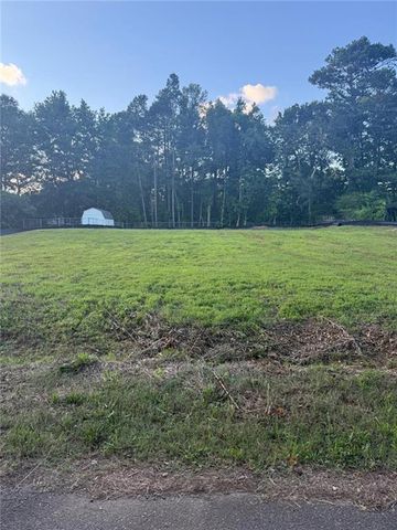 4807 White Lake Drive NW, Acworth, GA 30101