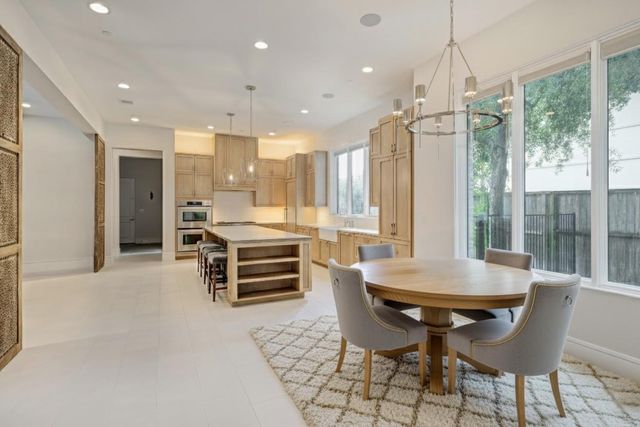 247 Piney Point Road, Piney Point Village, TX 77024