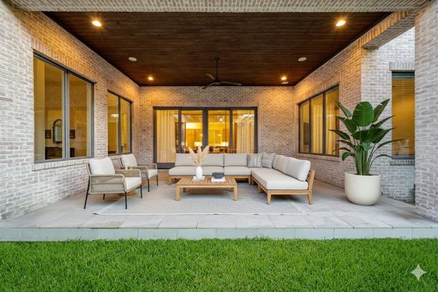 247 Piney Point Road, Piney Point Village, TX 77024