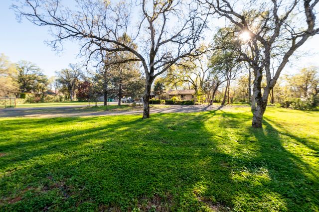 9246 Chaparral, Redding, CA 96001