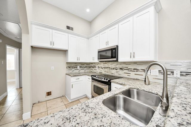 5039 E Pagewick Drive, Houston, TX 77041