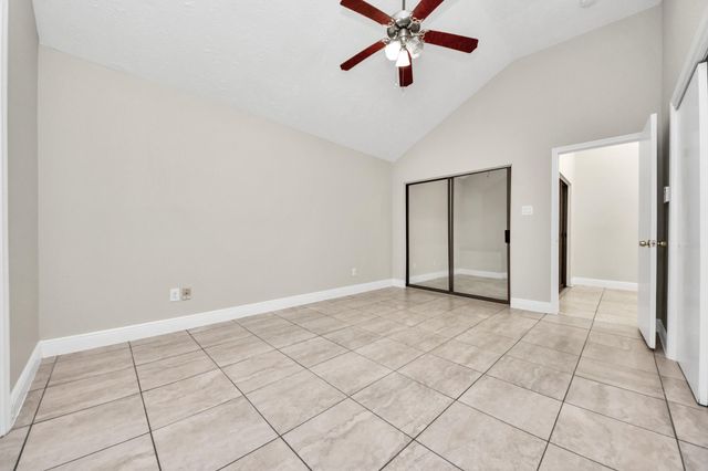 5039 E Pagewick Drive, Houston, TX 77041