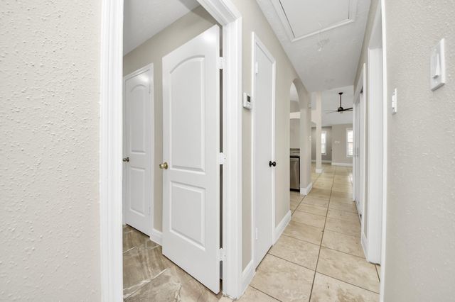 5039 E Pagewick Drive, Houston, TX 77041
