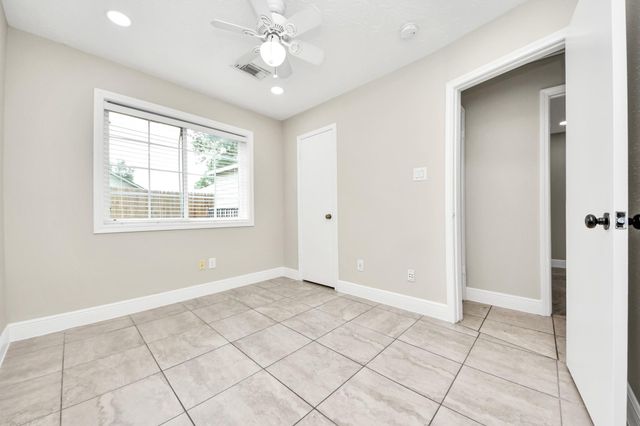 5039 E Pagewick Drive, Houston, TX 77041