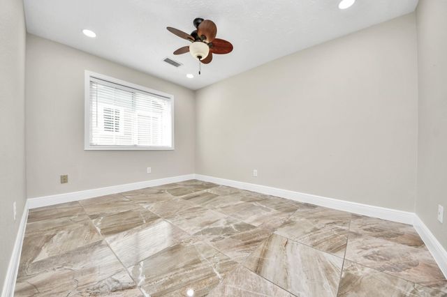 5039 E Pagewick Drive, Houston, TX 77041