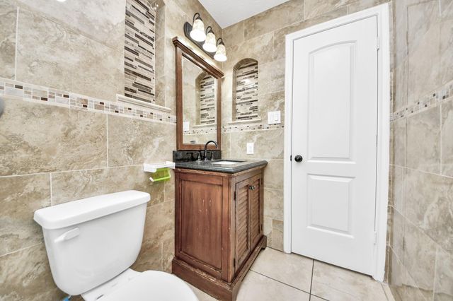 5039 E Pagewick Drive, Houston, TX 77041