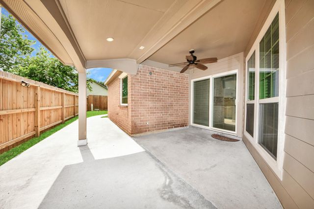 5039 E Pagewick Drive, Houston, TX 77041