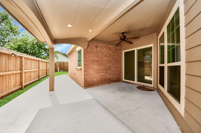 5039 E Pagewick Drive, Houston, TX 77041