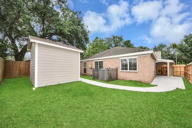 5039 E Pagewick Drive, Houston, TX 77041