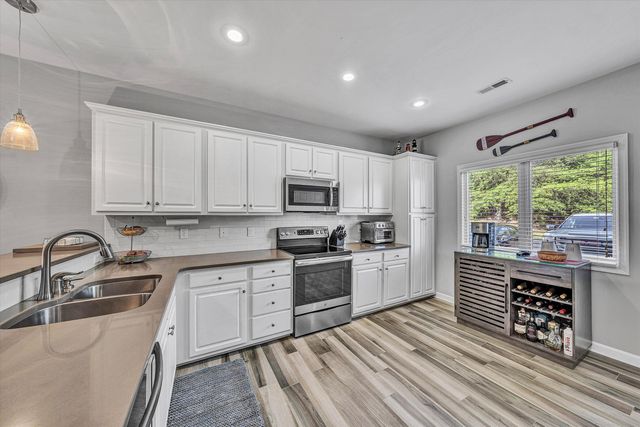 1137 Mariners WAY 44, Huddleston, VA 24104