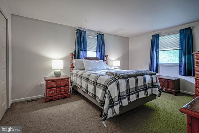 132 DARTMOUTH RD, Pennsville, NJ 08070