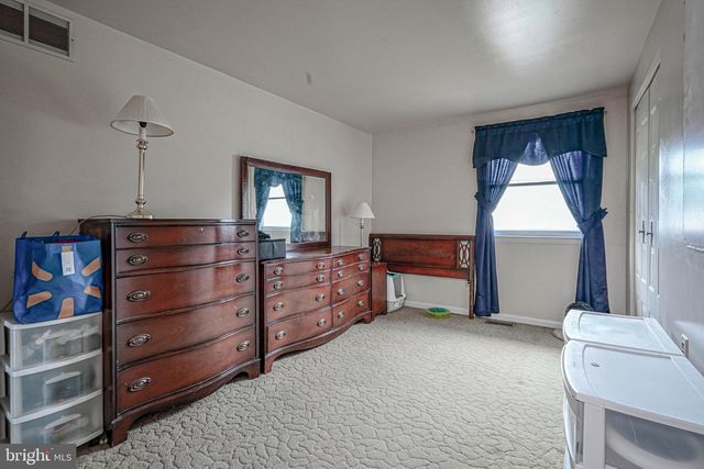 132 DARTMOUTH RD, Pennsville, NJ 08070